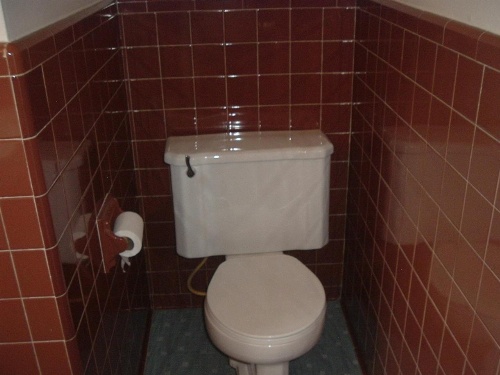 Fels Three Crown Motel image 1