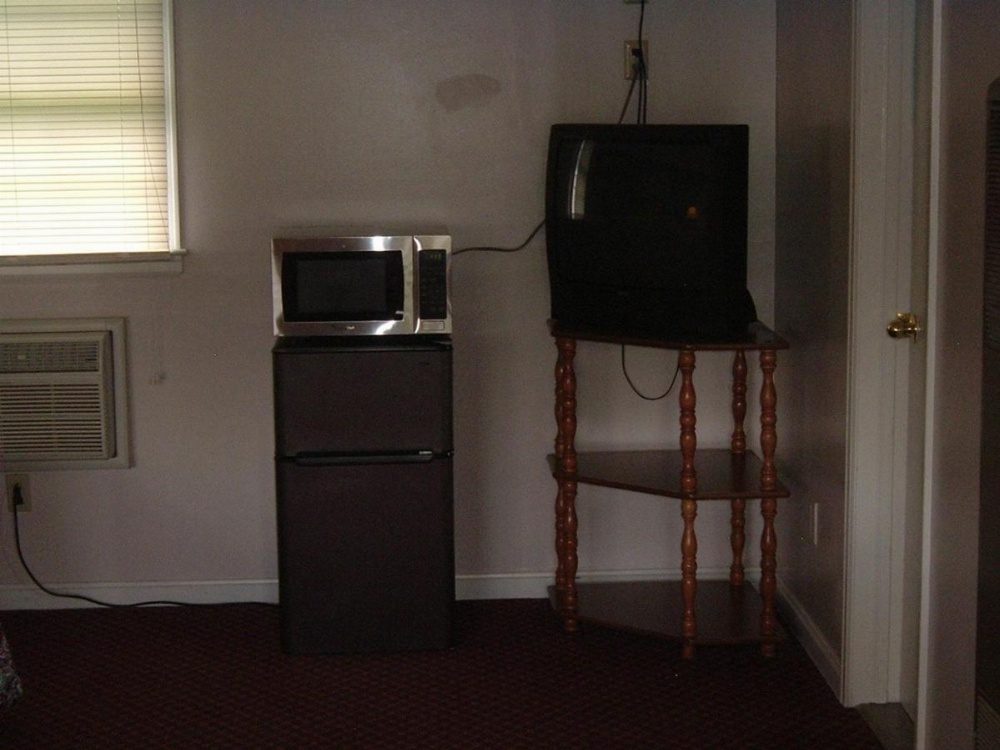 Room image 3